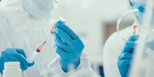 Capa da noticia - Estudo analisa políticas industriais para o complexo da saúde no mundo pós-Covid-19