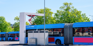 Capa da noticia - Ônibus elétricos no Brasil: desafios, experiências internacionais e propostas